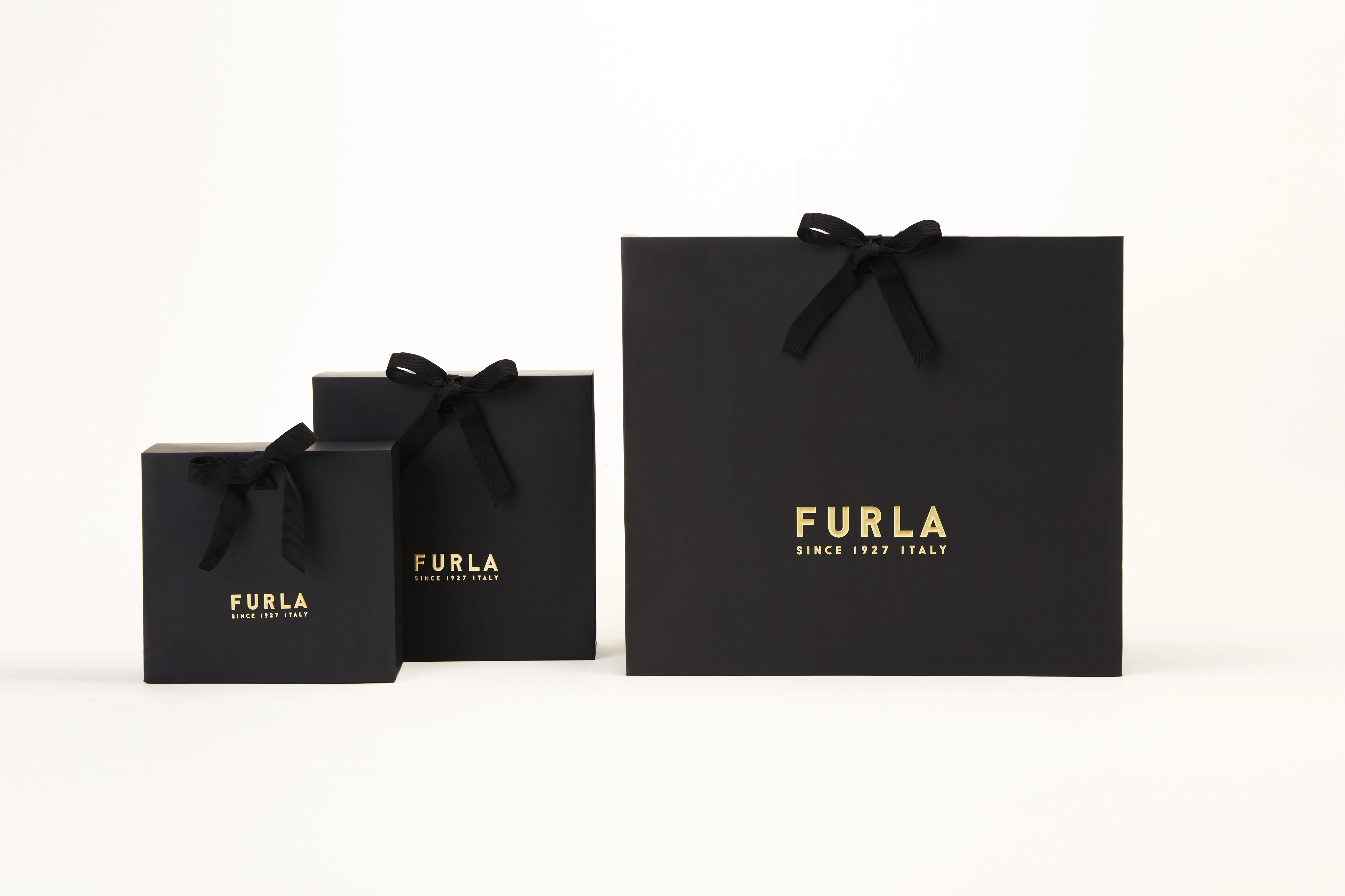 FURLA – フルラ公式オンラインストア